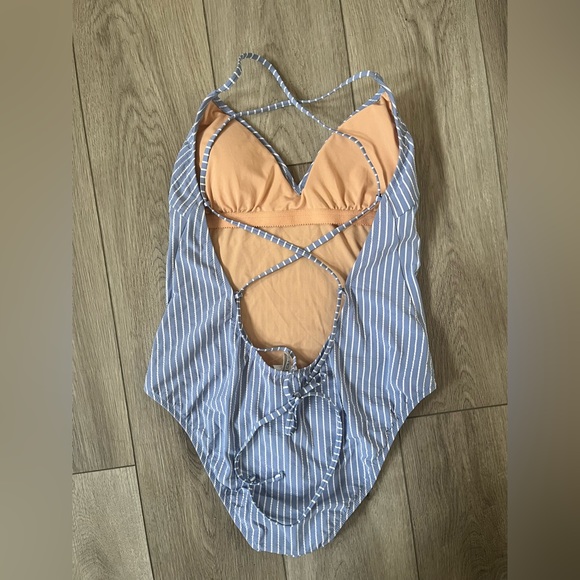 NWT J.Crew Seersucker Bathing Suit - Picture 3 of 8